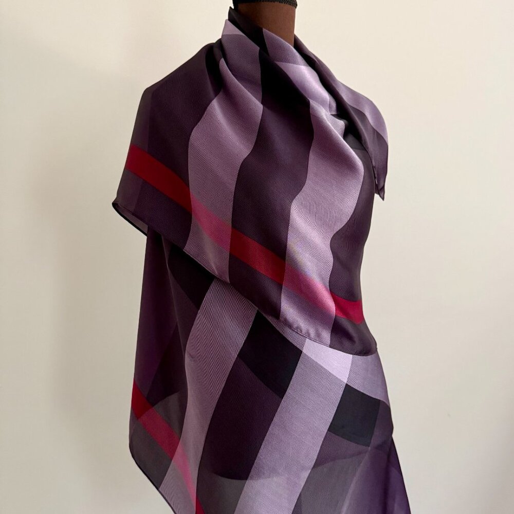 New Burberry Check Print Purple Satin Silk Scarf - Picture 5 of 15